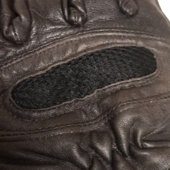 Men’s Leather Gloves - Picture 2 of 4